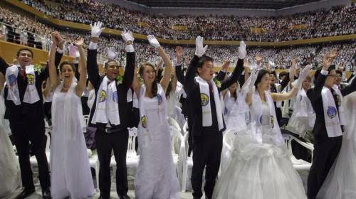 Moonies Marry In South Korean Mass Wedding