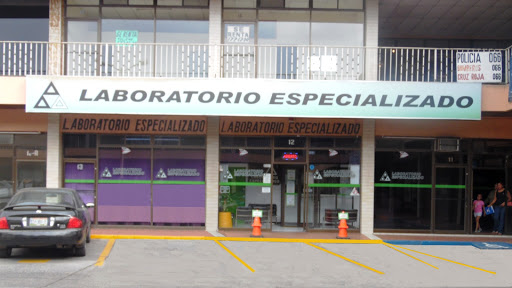 LABORATORIO ESPECIALIZADO, Juárez 1358 locales 11 y 12 Plaza Comercial Cuauhtémoc, Col. Obrera, Obrera, 22830 Ensenada, B.C., México, Laboratorio | BC
