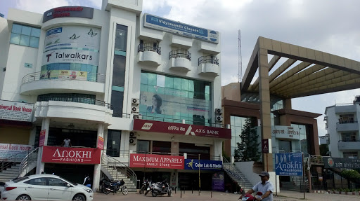 Axis Bank, Upper Ground Floor Shop No 17 & 18, Plot No. B, Deen Dayal Puram, Bareilly, Uttar Pradesh 243005, India, Financial_Institution, state UP