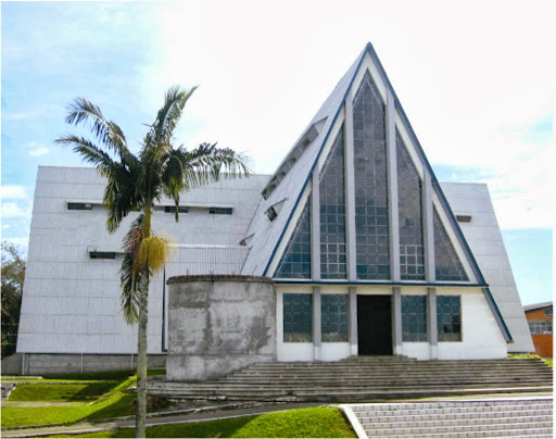 Paróquia Nossa Senhora da Salete, R. Goiás, 392 - Próspera, Criciúma - SC, 88813-210, Brasil, Local_de_Culto, estado Santa Catarina