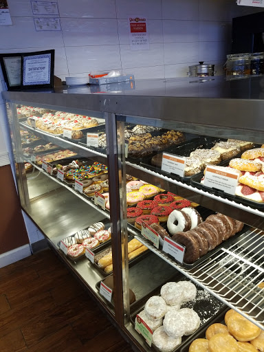 Donut Shop «Glaze Donuts», reviews and photos, 1055 Hamburg Turnpike, Wayne, NJ 07470, USA