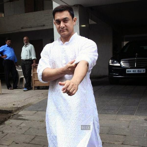 Aamir Khan in festivity mood during the holy days of 'Ramadan'.