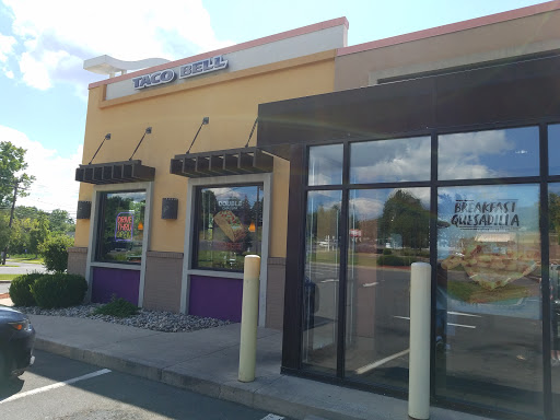 Mexican Restaurant «Taco Bell», reviews and photos, 167 New Britain Ave, Plainville, CT 06062, USA