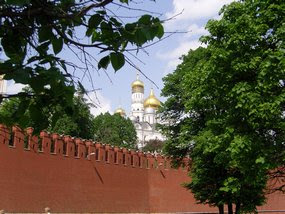 Увеличить Кремлевская стена, не московская Москва
