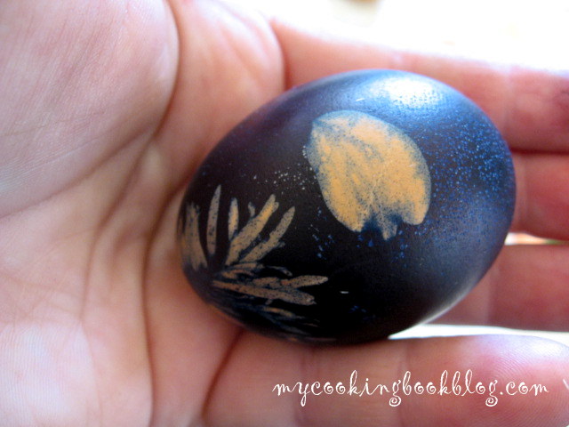 Великденски яйца декорирани с тревички и цветя - My Cooking Book Blog