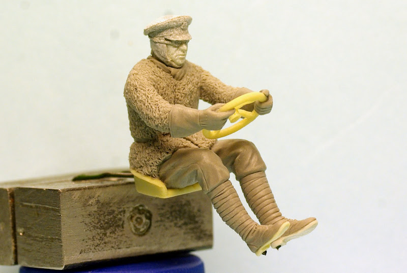 Chauffeur Ford T (sculpture 1/35°) _IGP6308