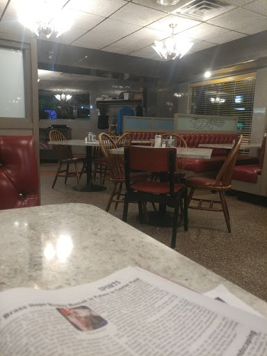 Restaurant «Gateway Diner», reviews and photos, 2215 MacDade Boulevard, Holmes, PA 19043, USA