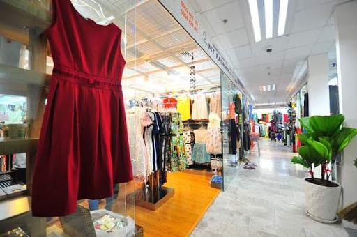 Trung tâm Thương mại Lucky Plaza