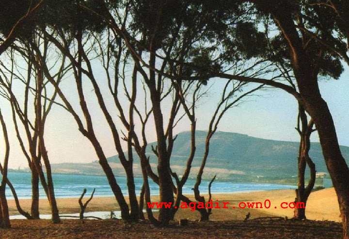 شاطئ اكادير قبل وبعد الزلزال سنة 1960 Gh