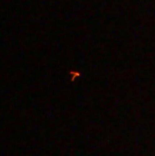 Ufo News Mysterious Glowing Ufo Caught Moving At A Fast Pace Above Usa