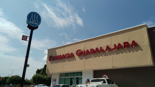 Farmacia Guadalajara, Blvd. Central 91, Makarenco, 18 de Marzo, 81077 Guasave, Sin., México, Farmacia y artículos varios | SIN