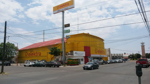 Elektra Mega Delicias, Av. Primera Ote. 1, Oriente 1, 33000 Delicias, Chih., México, Tienda de motocicletas | CHIH