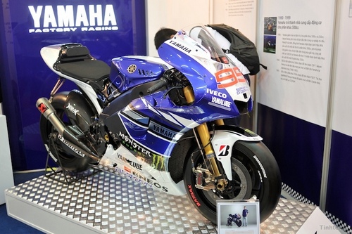 yamaha_yzr-m1.