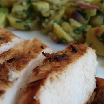 Caipirinha-Huhn mit Kartoffel-Avocado-Salat