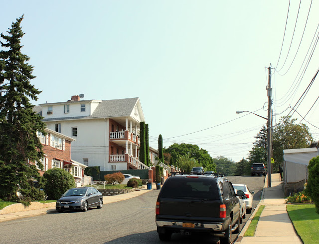 Sunnyside, Staten Island street