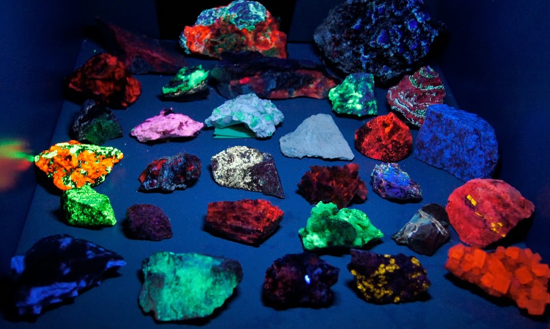 Colección de Minerales Fluorescentes - Página 3 _DSC3914