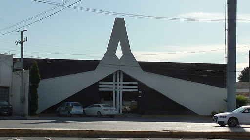Capillas Funerarias JARDINES DE JUAN PABLO, Av. Churubusco 217, Churubusco, 64590 Monterrey, N.L., México, Funeraria | NL