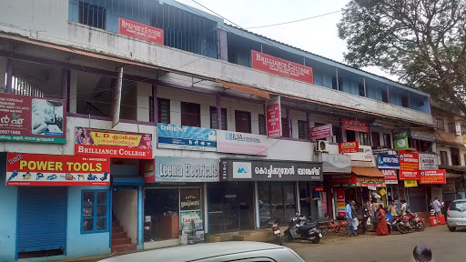 Kerala Educational Trust, Kurisingal Building, Payward Complex, XIII/85, C6, Arakuzha Rd, P.O Junction, Thottumkalpeedika, Muvattupuzha, Kerala 686661, India, Educational_Organization, state KL