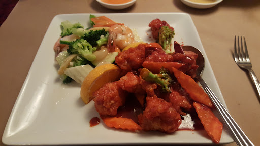 Chinese Restaurant «Butterfly Chinese Restaurant», reviews and photos, 831 Farmington Ave, West Hartford, CT 06119, USA