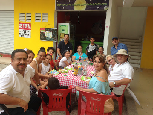 El Lunch de Luna, Gustavo Díaz Ordaz 225, Barrio de la Ermita, 24020 Campeche, Camp., México, Restaurante de comida saludable | CAMP