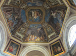Nothing is carved - all that work up there is paintings with tricks of perspective Nothing is carved - all that work up there is paintings with tricks of perspective