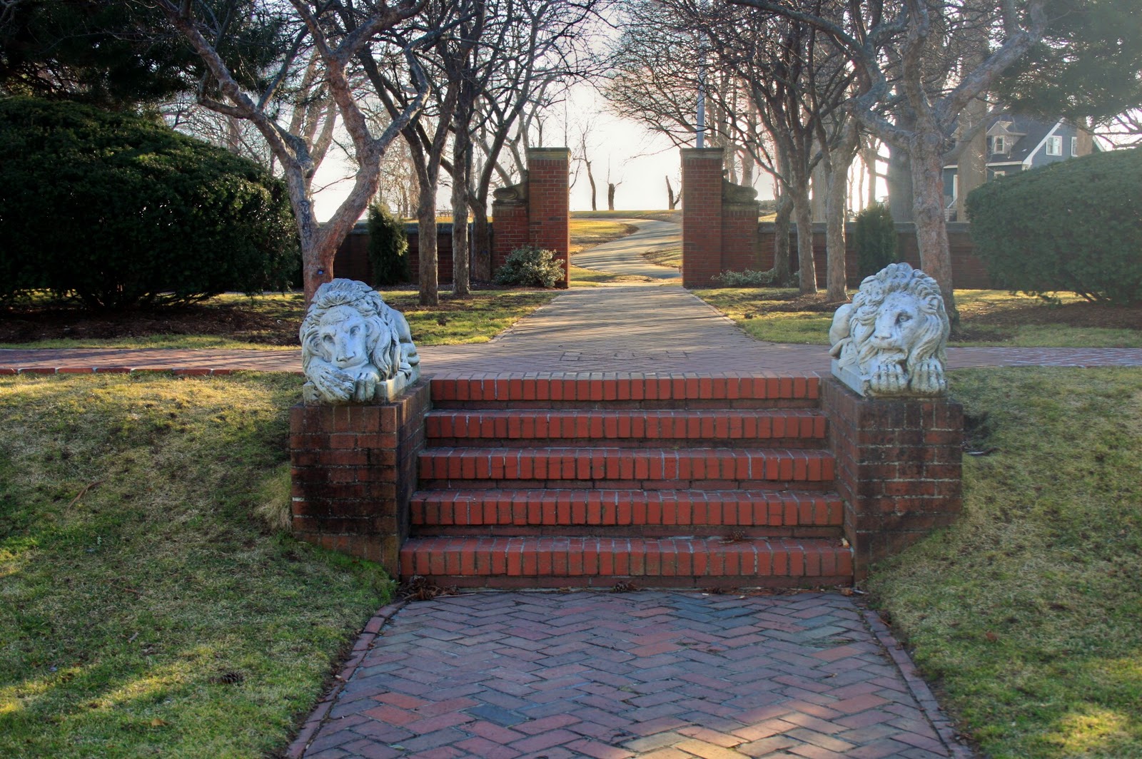 My New England: Lynch park rose garden... pre-roses.