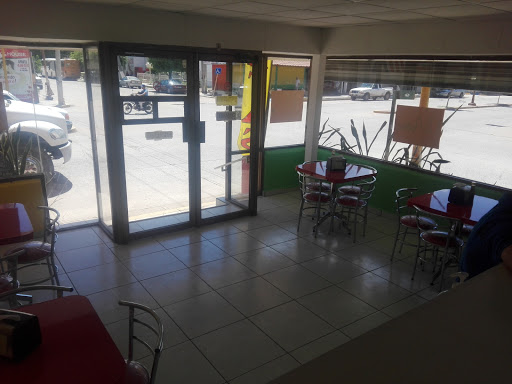 Tortas La Michoacana, Bulevard Antonio Rosales 30, Zona Centro, 81400 Guamúchil, Sin., México, Restaurante de comida rápida | SIN