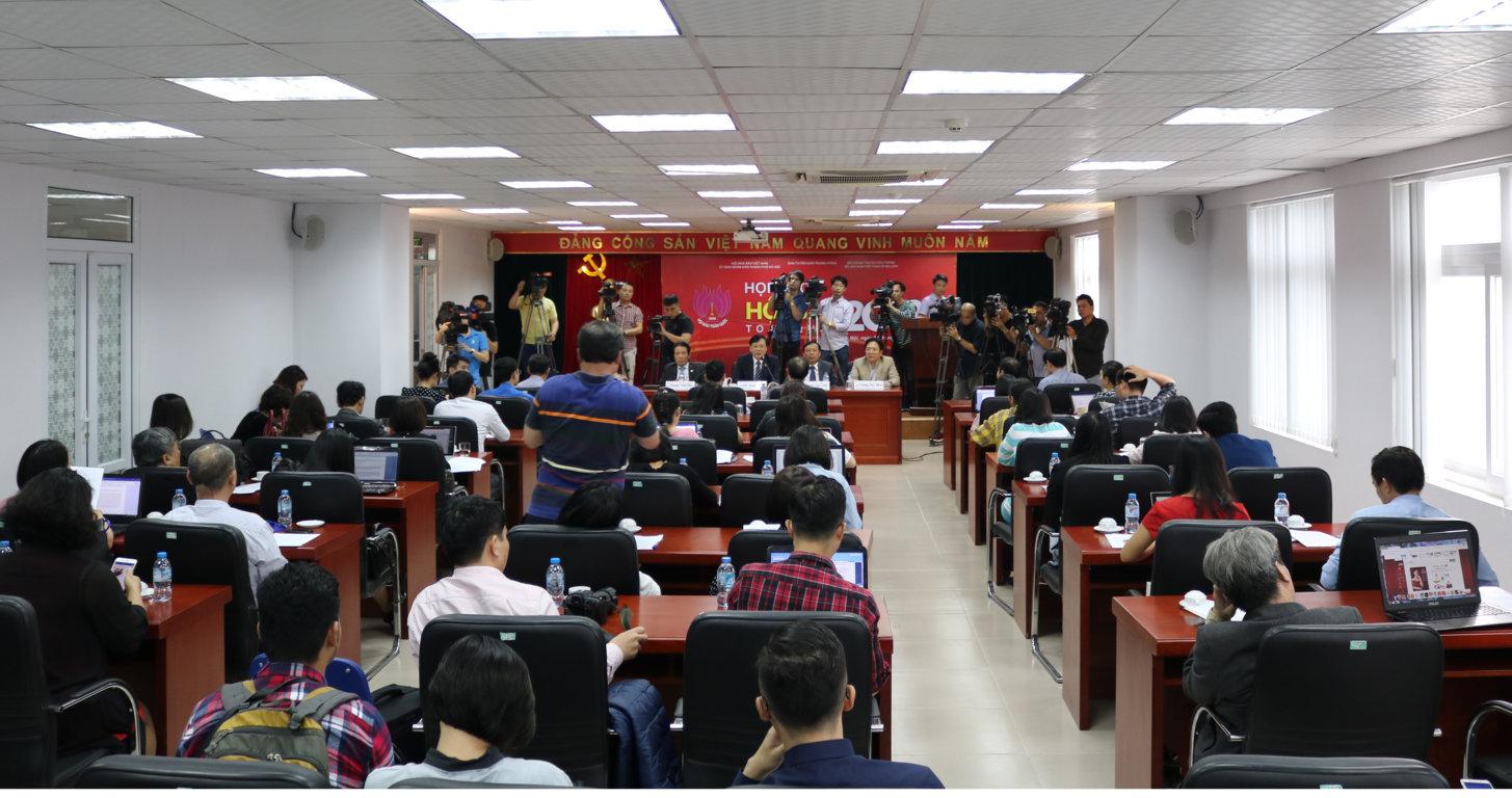 http://nguoilambao.vn/upload_images/images/canhquan.JPG
