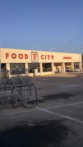 Supermarket «Food City», reviews and photos, 1130 S Roane St, Harriman, TN 37748, USA