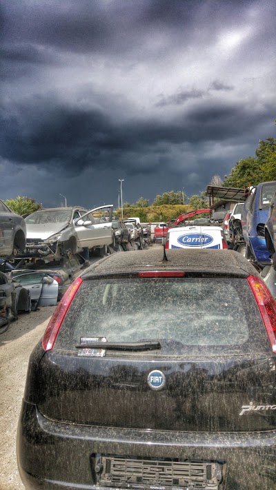 Photos of Autodemolizioni Efrati