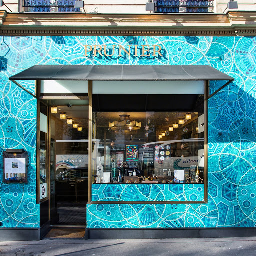 Prunier Madeleine | Restaurant & Boutique logo