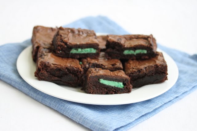 photo of a plate of Mint Oreo stuffed brownies
