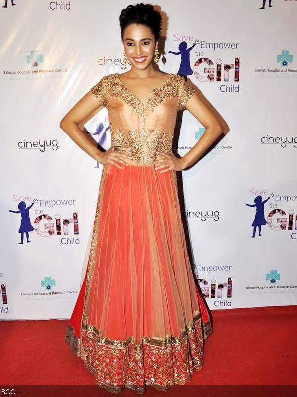 Swara Bhaskar strikes a pose during Save Girl Child campaign event, held in Mumbai, on February 5, 2014. (Pic: Viral Bhayani)