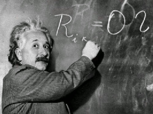 Albert Einstein Croyait Aux Ovnis