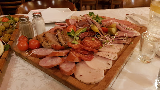 Pióro Feniksa Restauracja