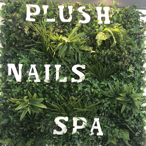 Plush Nails Spa logo