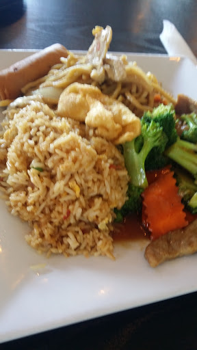 Chinese Restaurant «Golden Dragon Restaurant», reviews and photos, 2800 Broadway, Sacramento, CA 95817, USA