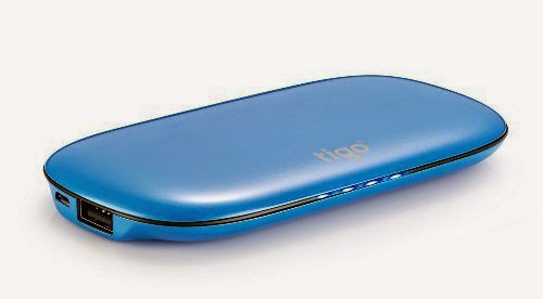 Your Tech Tigo Ti-200 Blue Stainless Steel 6000 mAh Highly durable External Battery Pack High Capacity Power Bank Charger 1A output for Apple iPad 2 3 retna, iPhone 5S 5C 5 4 4s 3Gs 3G, iPods, iPad Mini Samsung Galaxy S4 S3 S S2 S II, Note 2, Advance, Galaxy Nexus, Epic 4G / Blackberry Torch Bold Curve / HTC One, Sensation 4G, XE, XL, One X, Thunderbolt, EVO, Inspire LG Optimus V 2X 3D t Motorola Droid Razr X 3 2 Bionic, Atrix 2, Triumph Google Nexus 4 Nokia Lumia 900 800