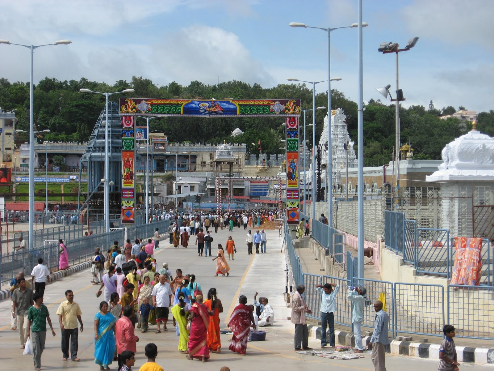 Sri Srinivasa Perumal Temple (Tirumala - Tirupathi) Andhra Pradesh - Divya Desam 96 Sri Srinivasa Perumal Temple (Tirumala - Tirupathi) Andhra Pradesh - Divya Desam 96
