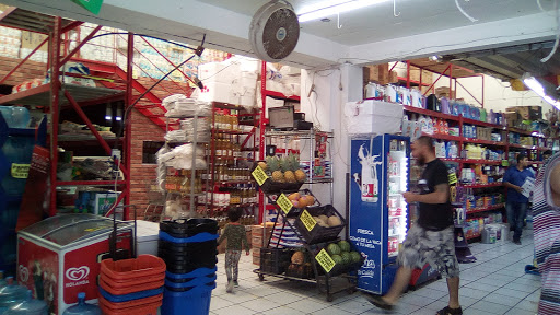 Super Tienda Martínez S.A. de C.V., Av. Reforma 361, Centro, 48900 Autlán de Navarro, Jal., México, Supermercados o tiendas de ultramarinos | JAL