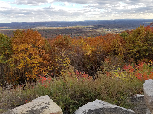 Minnewaska state park scenic overlook