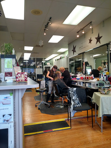 Beauty Salon «A Cut Above Hair Salon», reviews and photos, 5561 Portsmouth Blvd, Portsmouth, VA 23701, USA