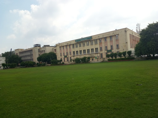 Indira Gandhi Delhi Technical University for Women, Kashmere Gate, Opp. St. James Church, New Delhi, Delhi 110006, India, University, state DL