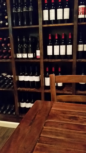 Wine Bar «Ernie’s Wine Bar + EATS», reviews and photos, 7 Pondfield Rd, Bronxville, NY 10708, USA