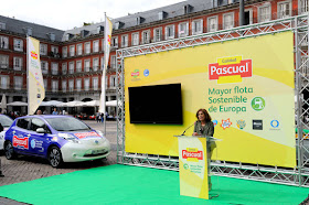 La nueva flota de vehiculos de Pascual es presentada en la Plaza Mayor