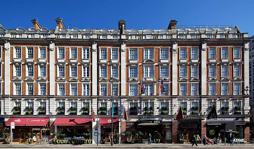 london resort rooms
