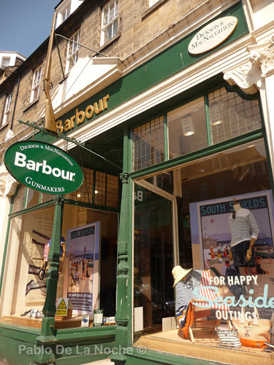 Mapstr Shopping Barbour dimbourg Travel Lifestyle