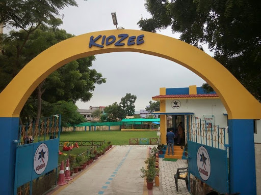 Kidzee Bharti, Road, Murakati, Jamshedpur, Jharkhand 831017, India, Plant_Nursery, state JH