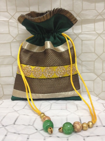 Jackpot India: Wedding favor bags from India