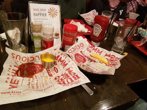 Hamburger Restaurant «Red Robin Gourmet Burgers», reviews and photos, 1678 PA-228, Cranberry Twp, PA 16066, USA